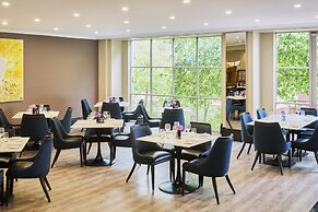 Hyatt Hotel Canberra - a Park Hyatt