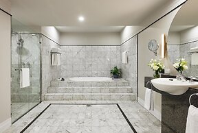 Hyatt Hotel Canberra - a Park Hyatt