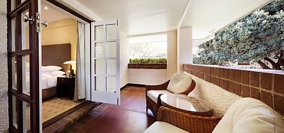 Hyatt Hotel Canberra - a Park Hyatt