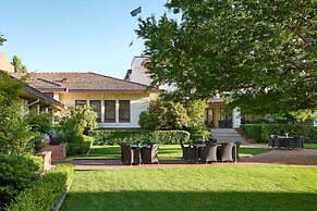 Hyatt Hotel Canberra - a Park Hyatt