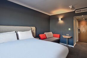 Holiday Inn Express Edinburgh City West by IHG