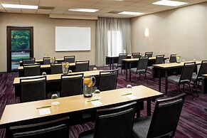 Courtyard by Marriott Louisville East