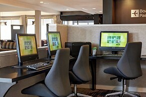 Courtyard by Marriott Louisville East