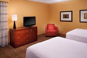 Courtyard by Marriott Louisville East