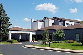 Courtyard by Marriott Louisville East