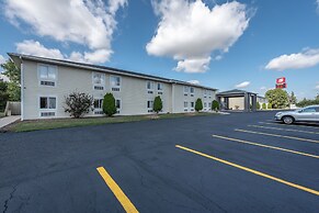 American Inn and Suites Dundee