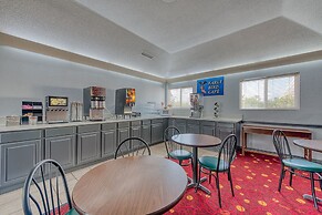 American Inn and Suites Dundee