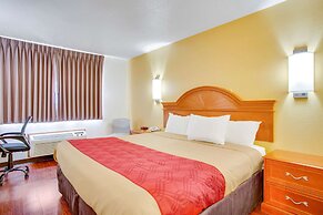 Econo Lodge Inn & Suites Albuquerque East I-40 Eubank Exit