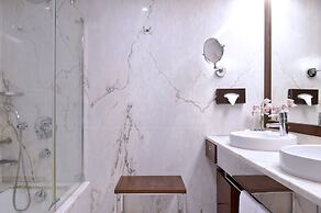 Porto Palácio Hotel by The Editory