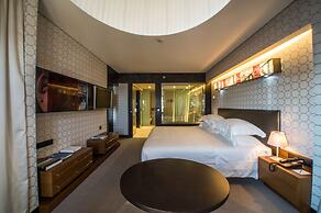 Porto Palácio Hotel by The Editory