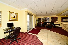 Americas Best Value Inn & Suites St. Cloud