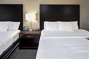 La Quinta Inn & Suites by Wyndham Anaheim