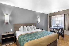 Econo Lodge Inn & Suites Socorro