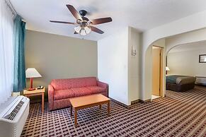 Econo Lodge Inn & Suites Socorro