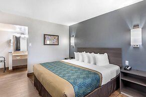 Econo Lodge Inn & Suites Socorro