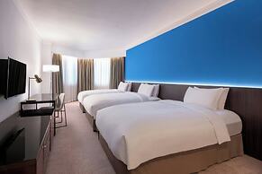 Prince, Marco Polo Hotel