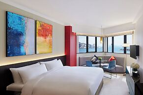 Prince, Marco Polo Hotel