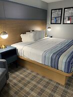 AmericInn by Wyndham Marshfield