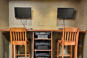 Comfort Inn & Suites and Conference Center