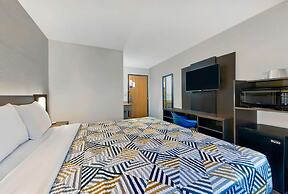 Motel 6 Cedar Rapids, IA - Airport