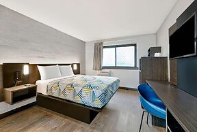 Motel 6 Cedar Rapids, IA - Airport