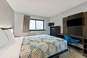 Motel 6 Cedar Rapids, IA - Airport