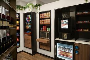 Courtyard by Marriott Chicago at Medical District/UIC