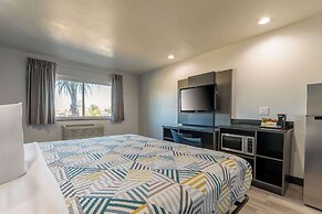 Studio 6 Suites Perris, CA