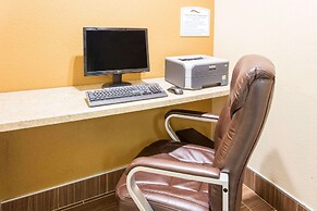 Baymont by Wyndham Waukesha