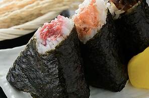 Pacific Monarch Hotel