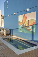 Pacific Monarch Hotel