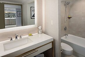 DoubleTree by Hilton Tulsa Downtown