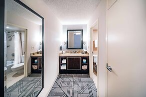 DoubleTree by Hilton Tulsa Downtown