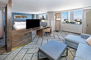DoubleTree by Hilton Tulsa Downtown