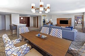 DoubleTree by Hilton Tulsa Downtown