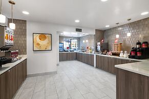 Best Western Plus Pepper Tree Inn