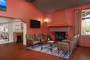 Best Western Plus Pepper Tree Inn