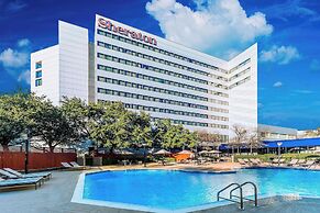 Sheraton North Houston at George Bush Intercontinental