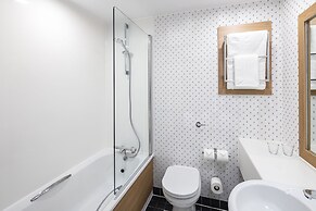 Holiday Inn Southampton-Eastleigh M3, jct13 by IHG