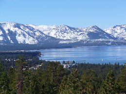 Tahoe Beach & Ski Club