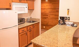 Tahoe Beach & Ski Club