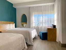 Marseilles Beachfront Hotel