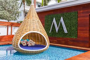 Marseilles Beachfront Hotel