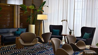 Marseilles Beachfront Hotel