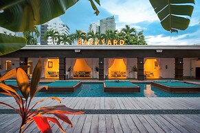 Marseilles Beachfront Hotel