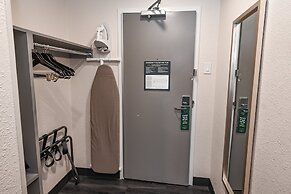 Holiday Inn Cleveland-Mayfield by IHG