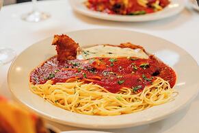 Holiday Inn Cleveland-Mayfield by IHG