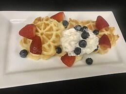 Holiday Inn Cleveland-Mayfield by IHG