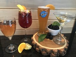 Holiday Inn Cleveland-Mayfield by IHG