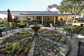 Holiday Inn Cleveland-Mayfield by IHG